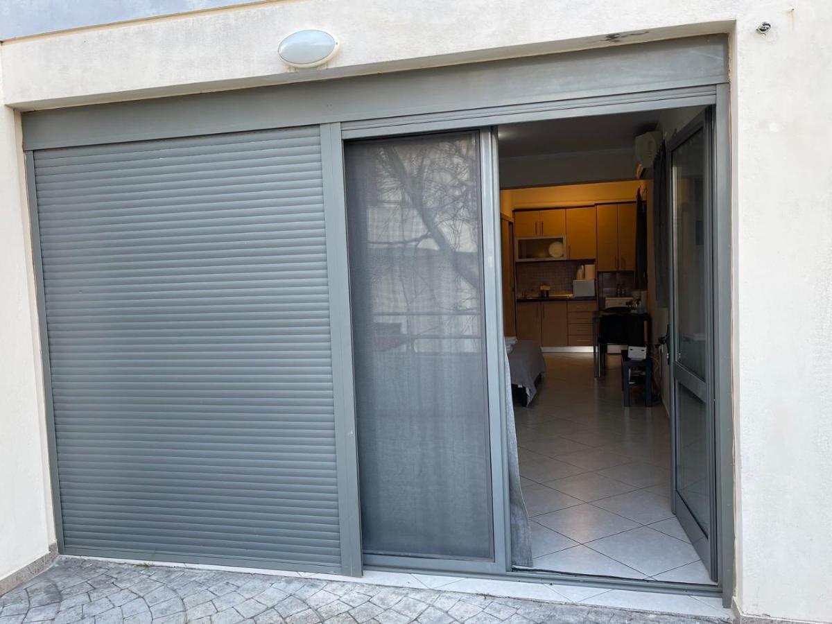 Avr Airport Deluxe Suites 4 Markópoulon 외부 사진
